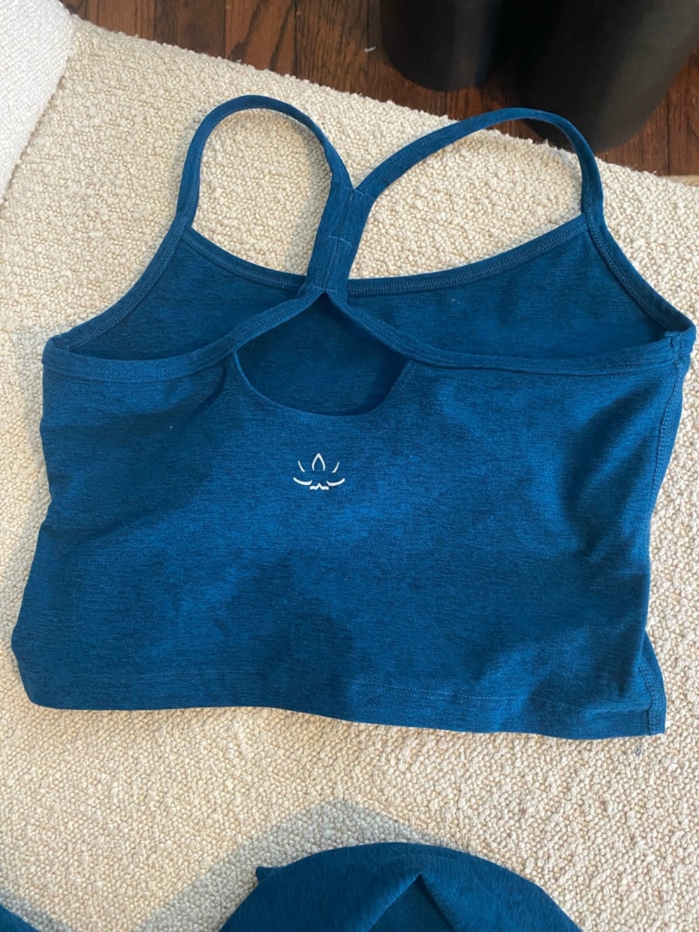 Beyond Yoga set - leggings & bra. Like new condition - Picture 5 of 6